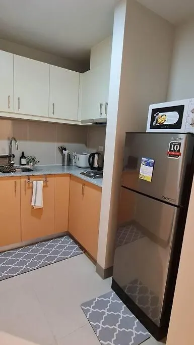 1Br King, Modern Balcony, Wi-Fi, Netflix, Bgc Apartment Manila