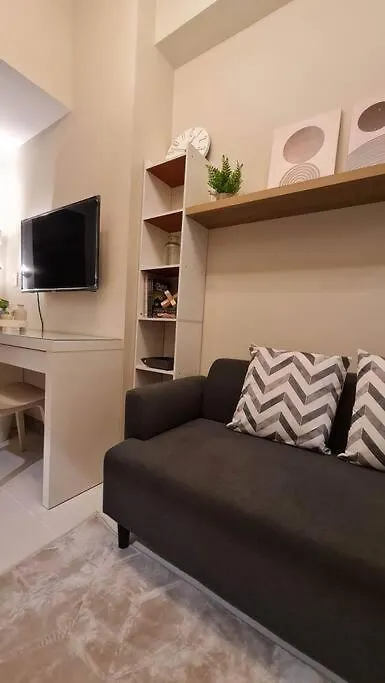 1Br King, Modern Balcony, Wi-Fi, Netflix, Bgc Apartment Manila 0*,  Philippines